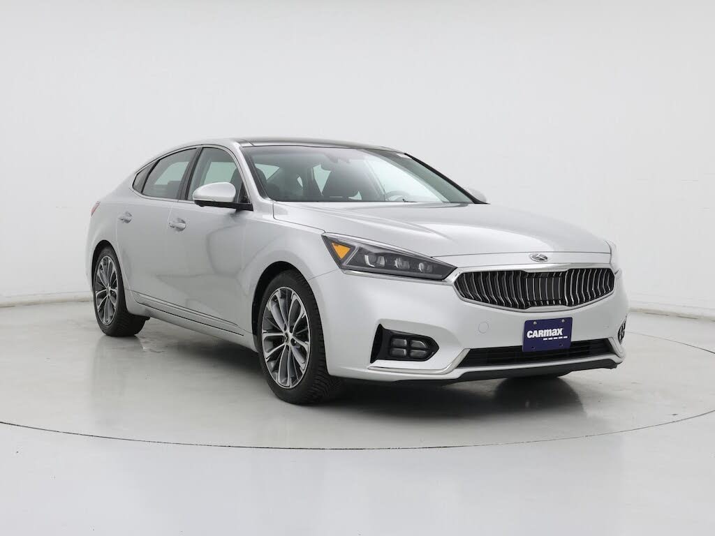 2017 Kia Cadenza Technology