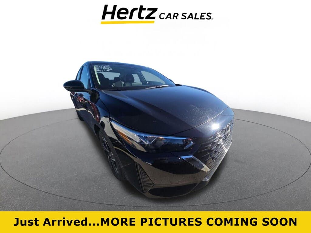 2025 Nissan Sentra SV FWD