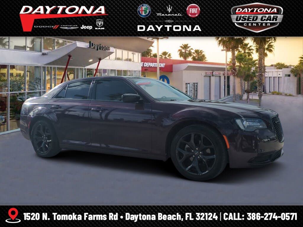 2021 Chrysler 300 Touring RWD