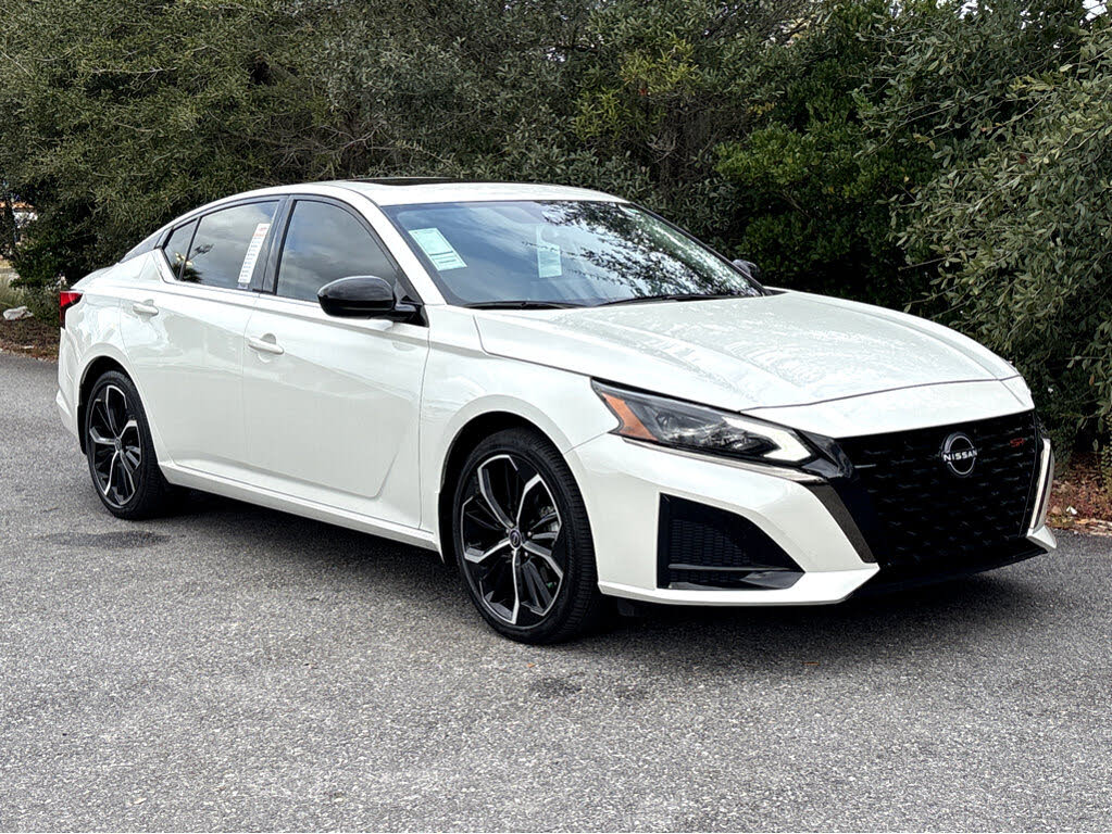 2024 Nissan Altima 2.5 SR FWD