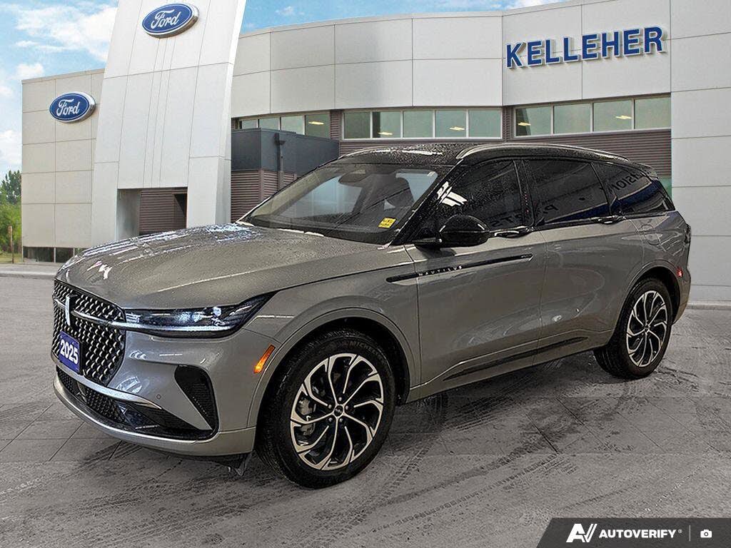 Lincoln Nautilus Reserve AWD 2025