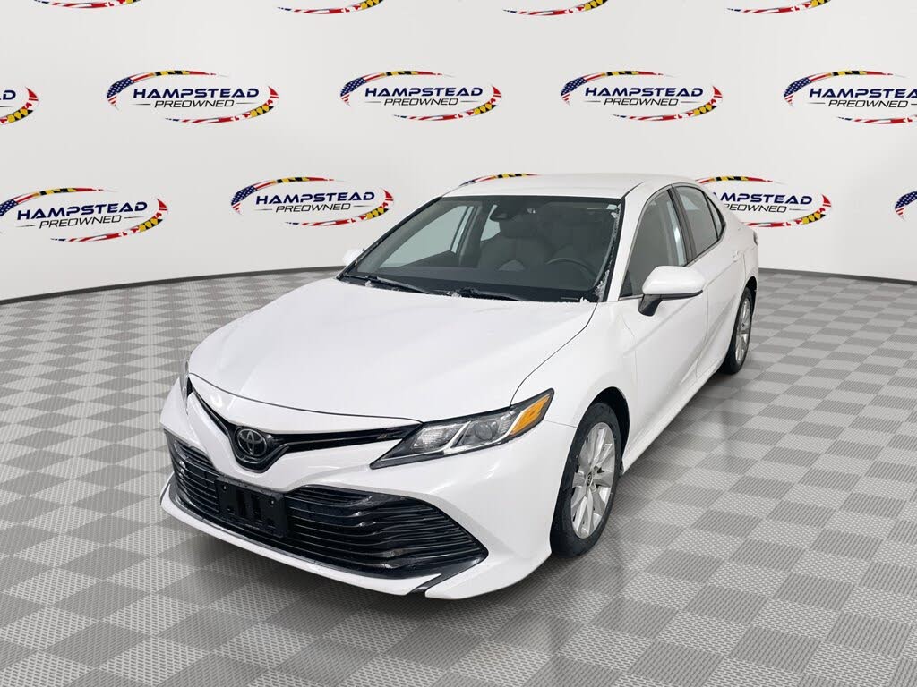 2020 Toyota Camry LE FWD