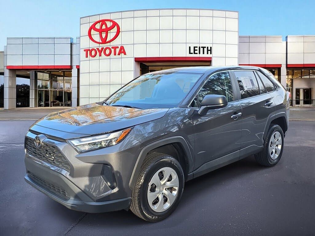 2023 Toyota RAV4 LE FWD