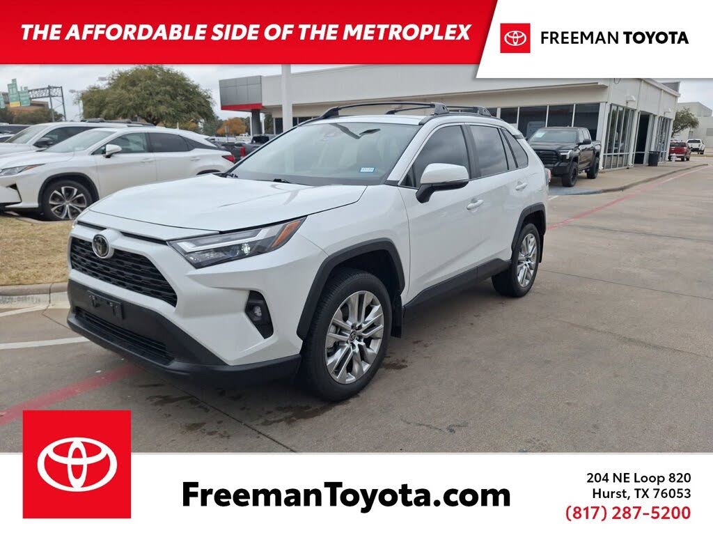 2024 Toyota RAV4 XLE Premium FWD