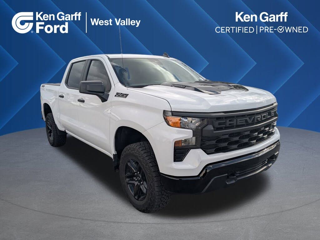 2025 Chevrolet Silverado 1500 Custom Trail Boss Crew Cab 4WD