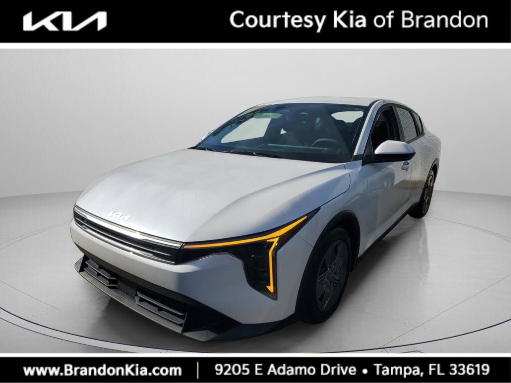 2025 Kia K4 LX FWD