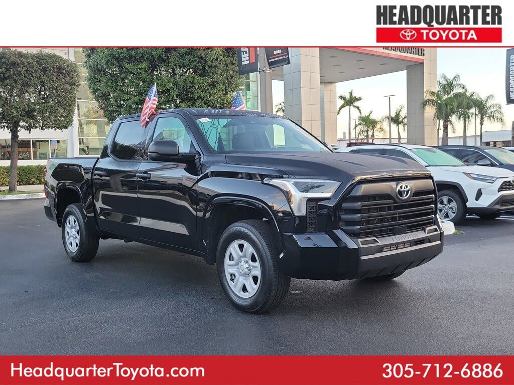 2025 Toyota Tundra SR CrewMax Cab 4WD