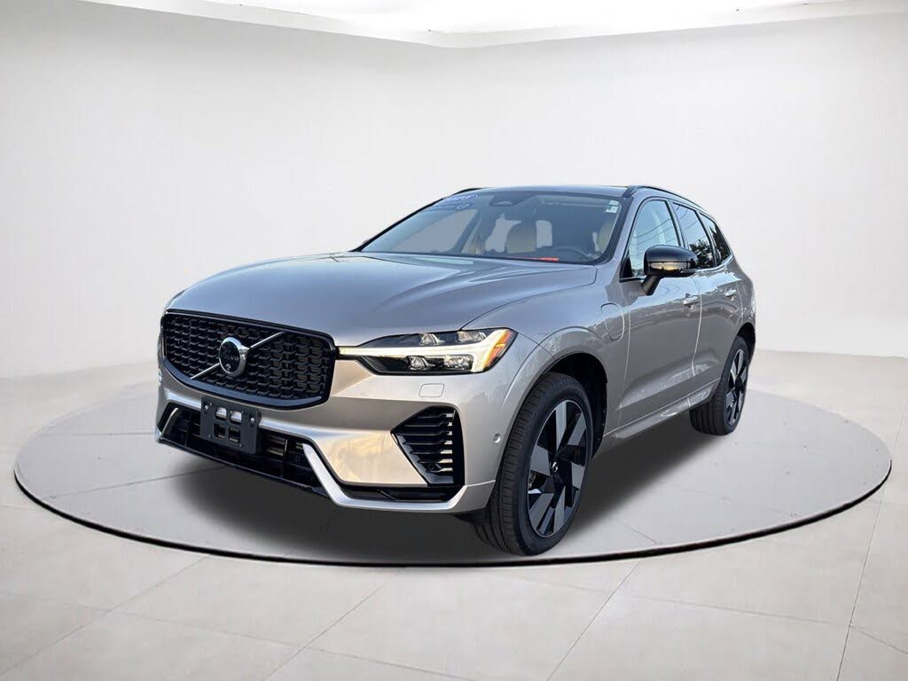 2025 Volvo XC60 Recharge T8 Ultra Dark Theme eAWD