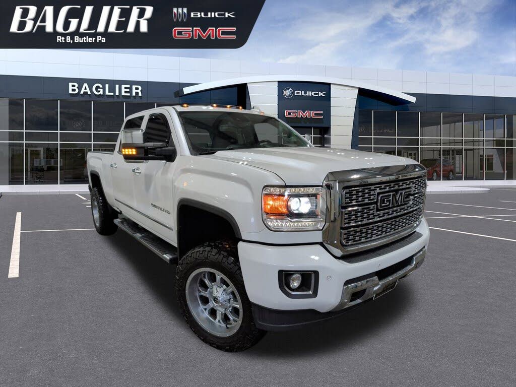 2018 GMC Sierra 2500HD Denali Crew Cab SB 4WD