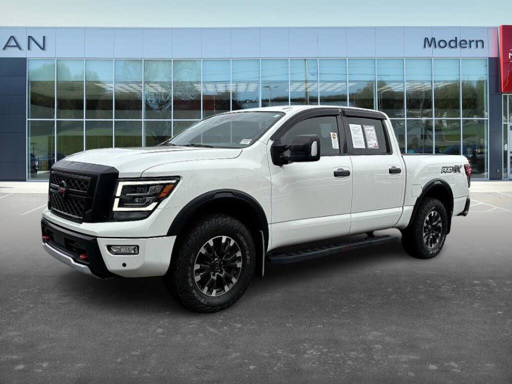 2021 Nissan Titan PRO-4X Crew Cab 4WD