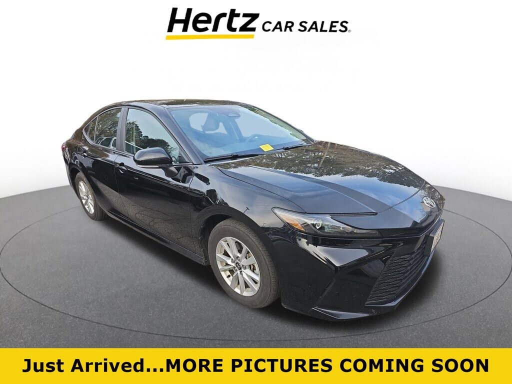 2025 Toyota Camry LE FWD