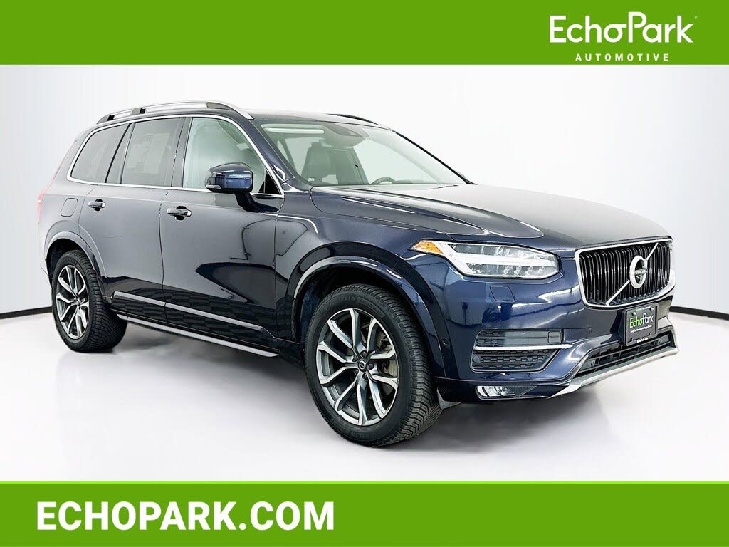 2017 Volvo XC90 T6 Momentum AWD