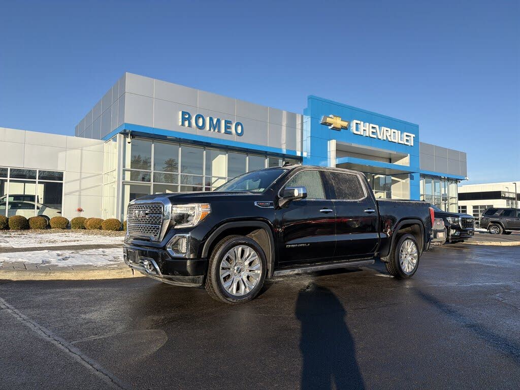 2020 GMC Sierra 1500 Denali Crew Cab 4WD