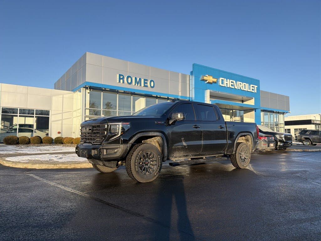 2023 GMC Sierra 1500 AT4X Crew Cab 4WD
