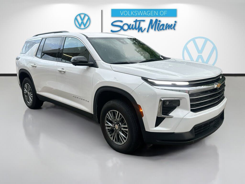 2024 Chevrolet Traverse LT FWD