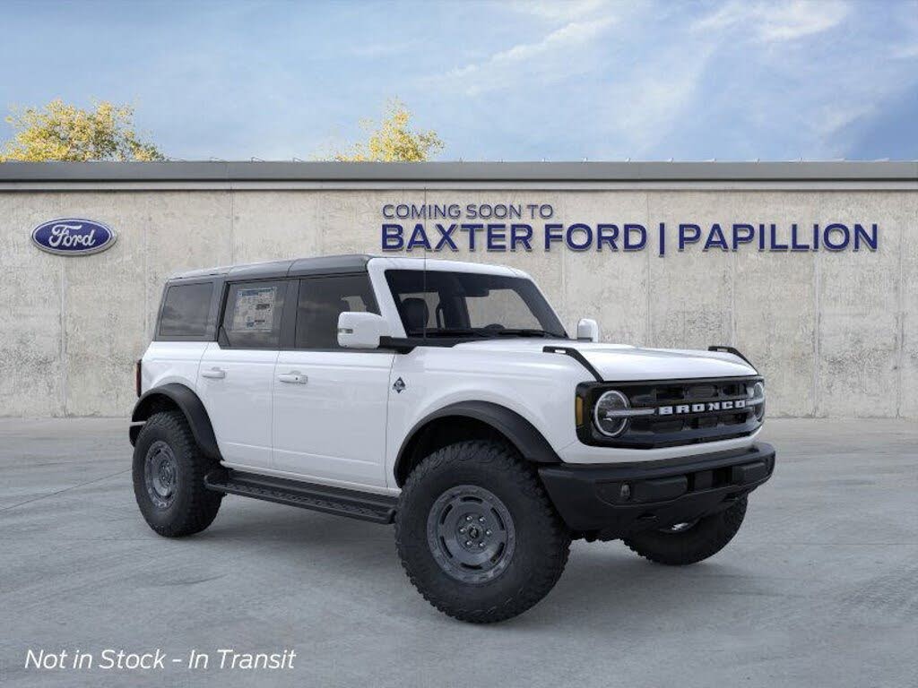 2025 Ford Bronco Outer Banks 4-Door 4WD