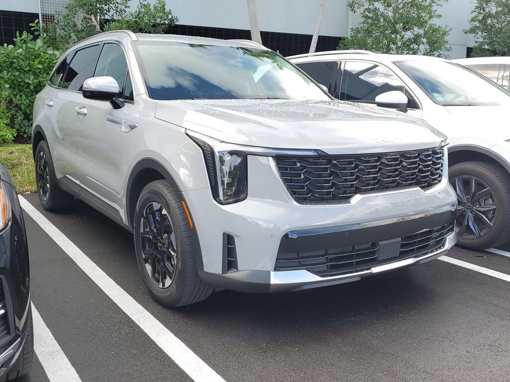 2025 Kia Sorento S FWD