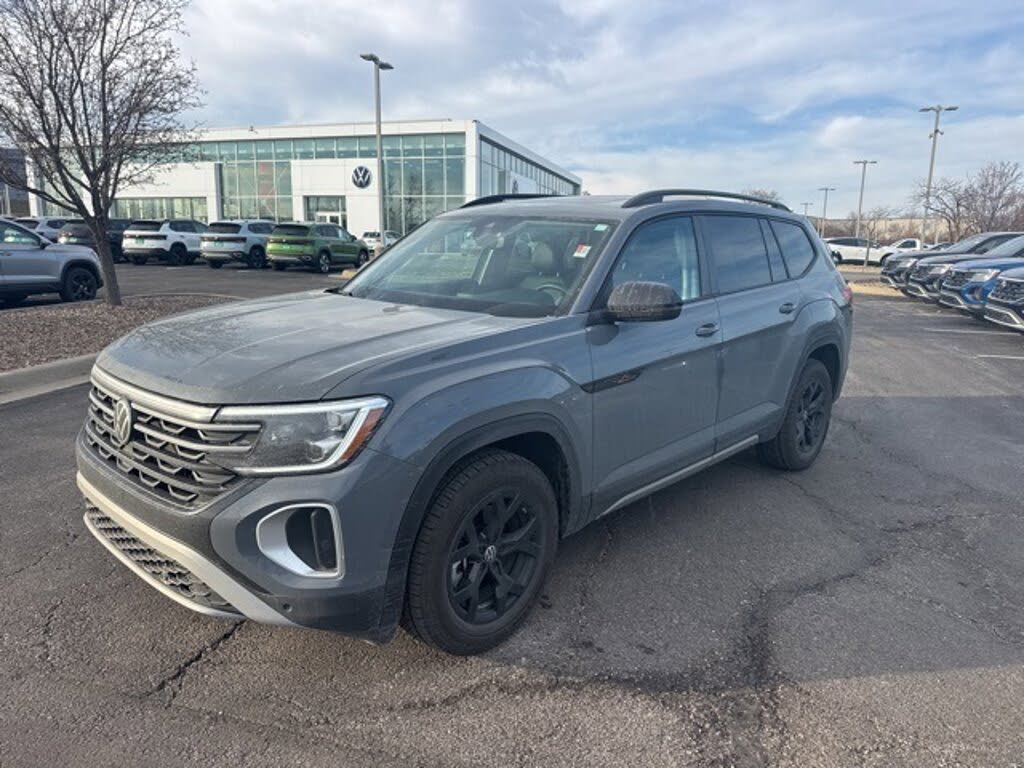 2025 Volkswagen Atlas Peak Edition 4Motion