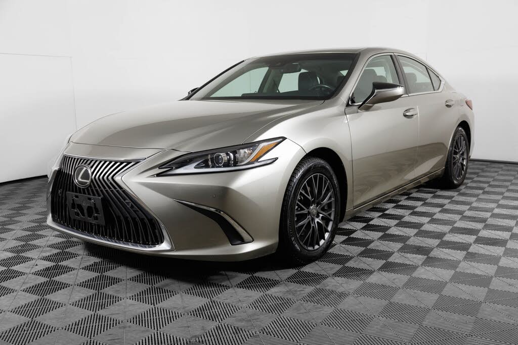 2019 Lexus ES