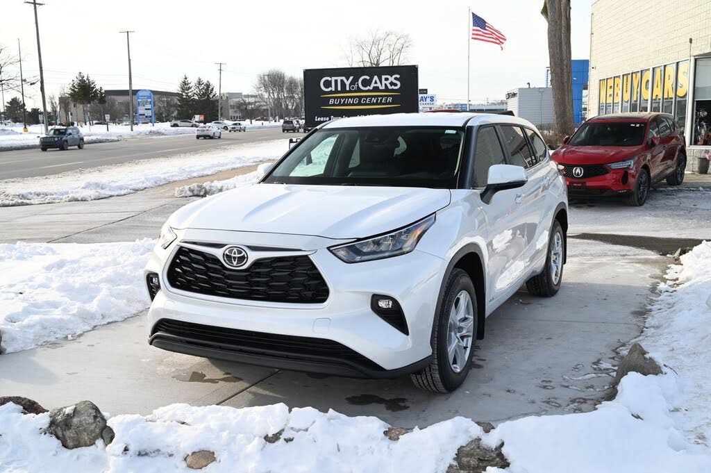 2025 Toyota Highlander Hybrid LE AWD