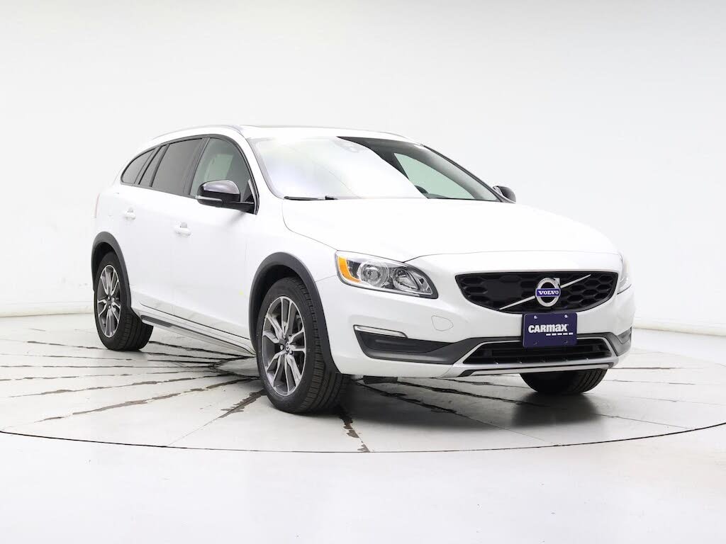 2016 Volvo V60 Cross Country