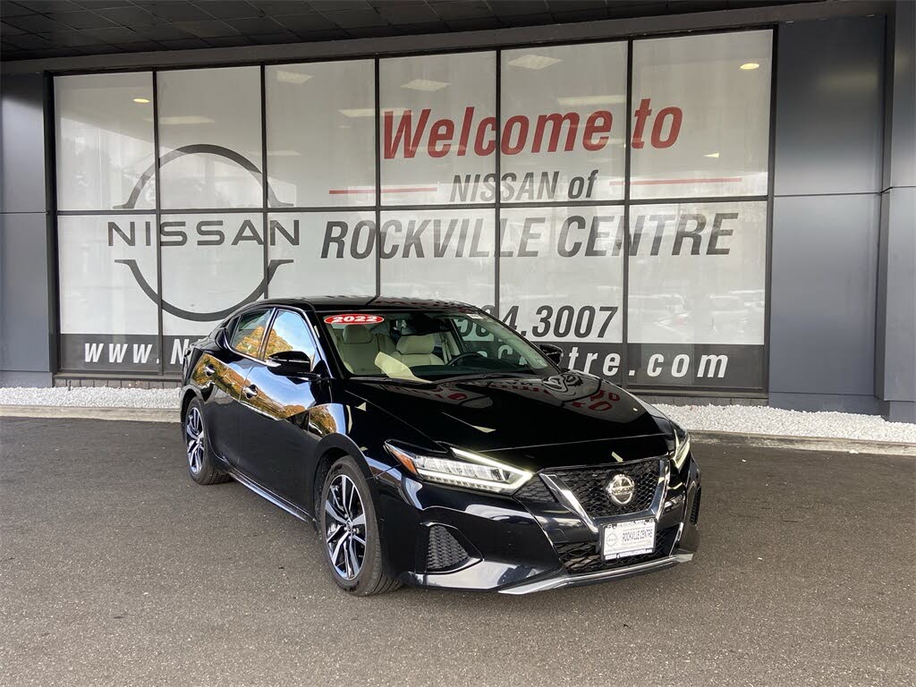 2022 Nissan Maxima SV FWD