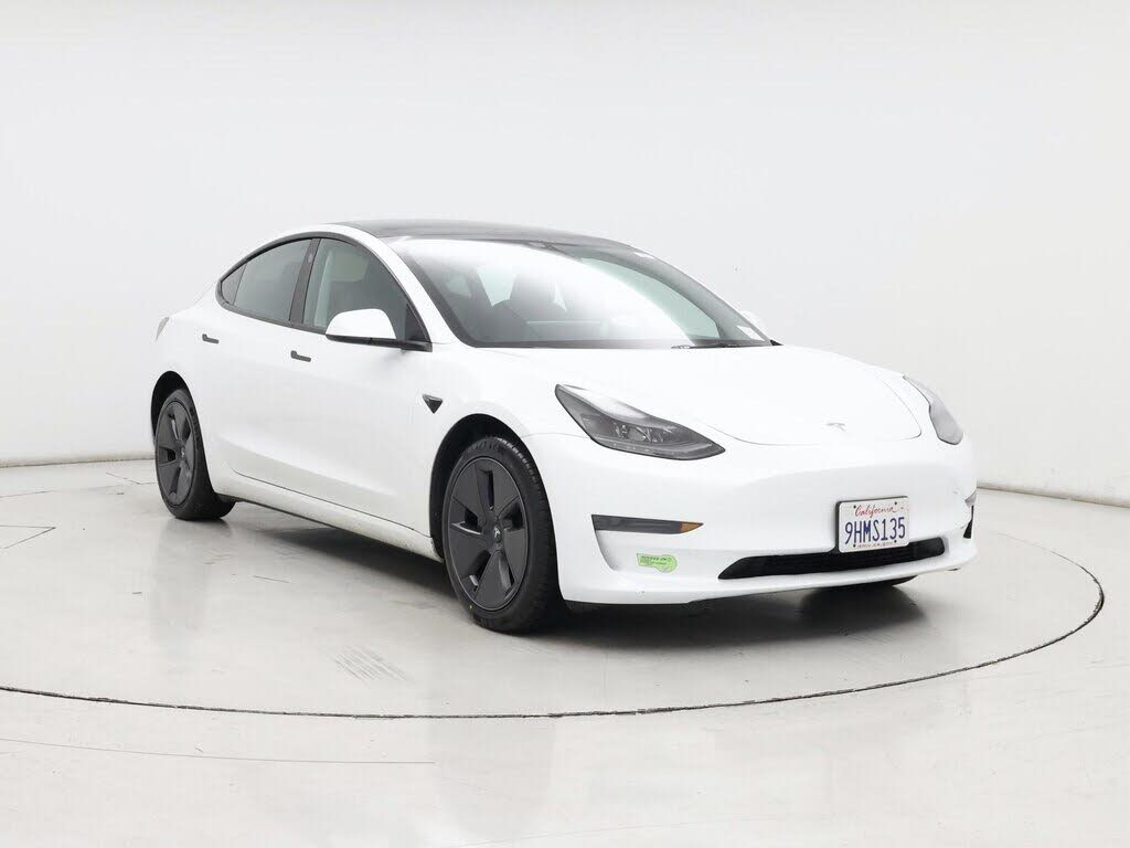 2023 Tesla Model 3 RWD