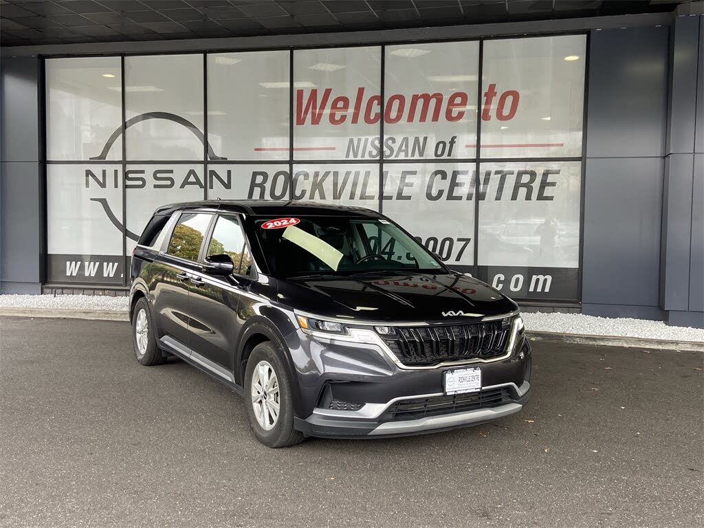 2024 Kia Carnival LX FWD
