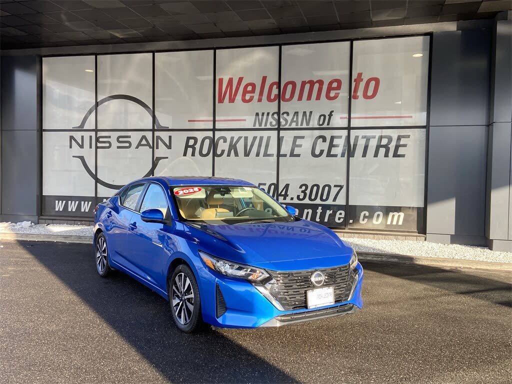 2025 Nissan Sentra SV FWD