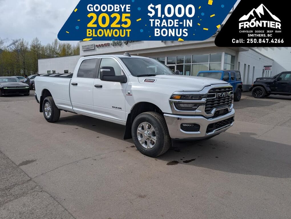 2025 RAM 3500 Big Horn Crew Cab LB 4WD