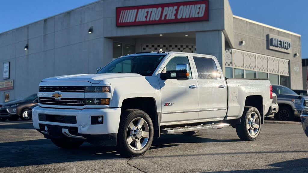2017 Chevrolet Silverado 2500HD LT Crew Cab LB 4WD