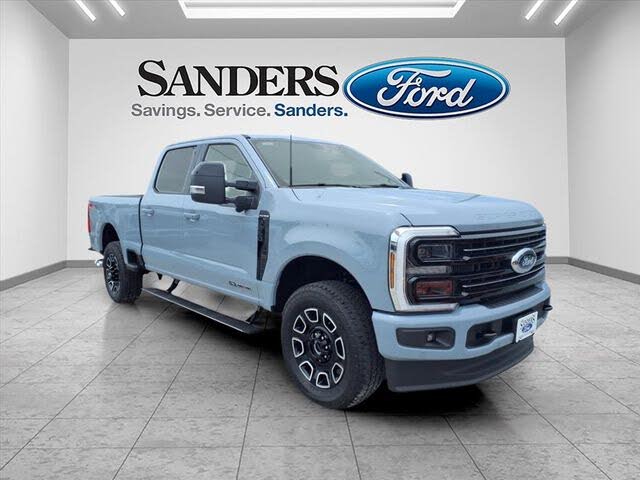 2025 Ford F-250 Super Duty Lariat Crew Cab 4WD