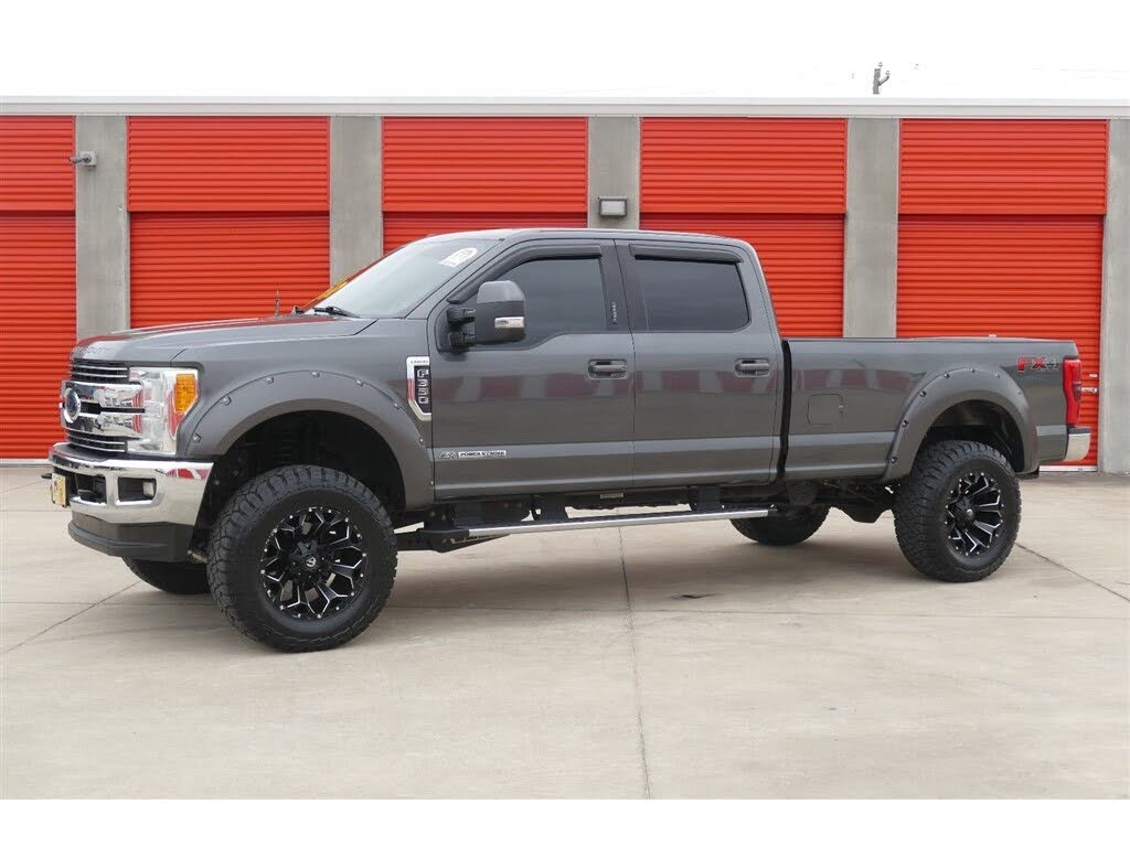 2017 Ford F-350 Super Duty XLT Crew Cab LB 4WD