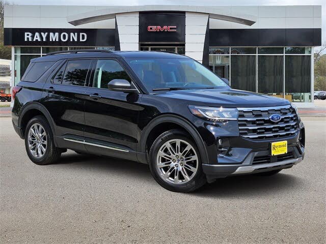 2025 Ford Explorer Active AWD