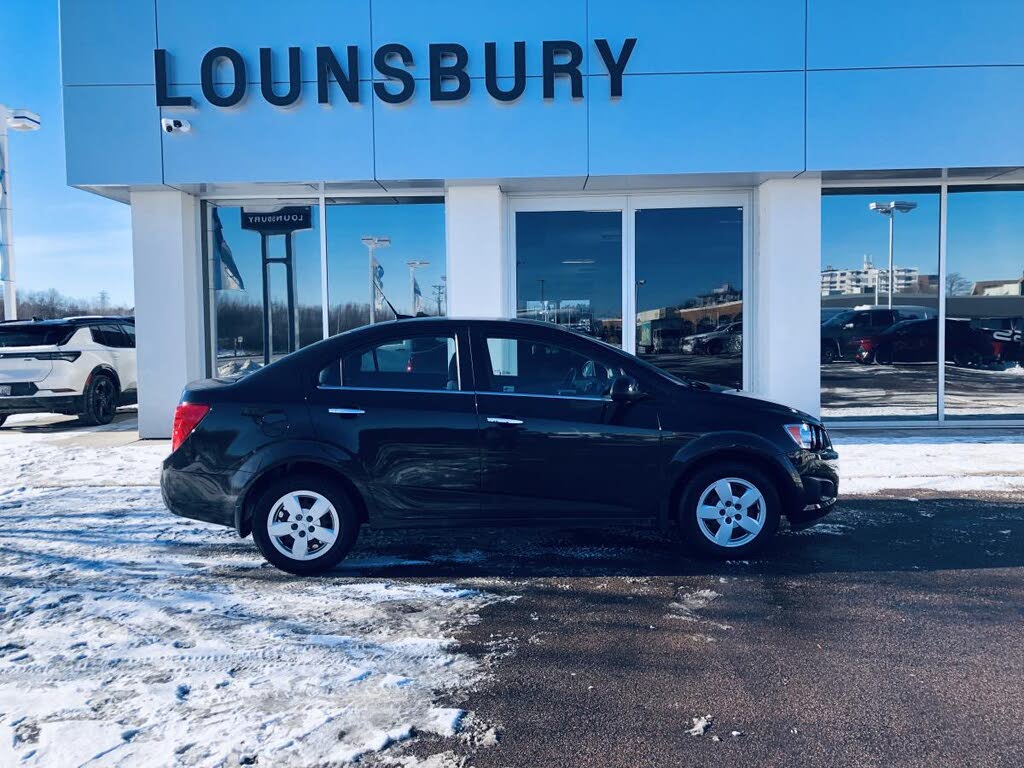 2014 Chevrolet Sonic LT Sedan FWD