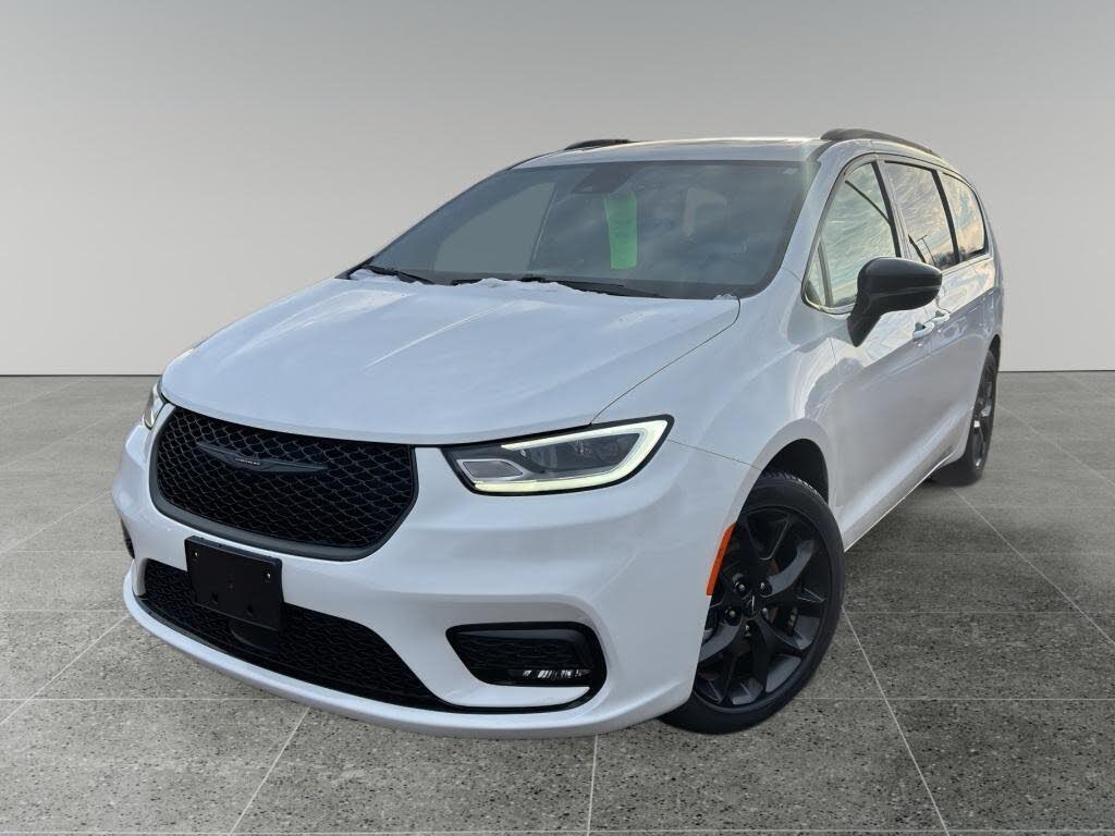 2025 Chrysler Pacifica Limited FWD