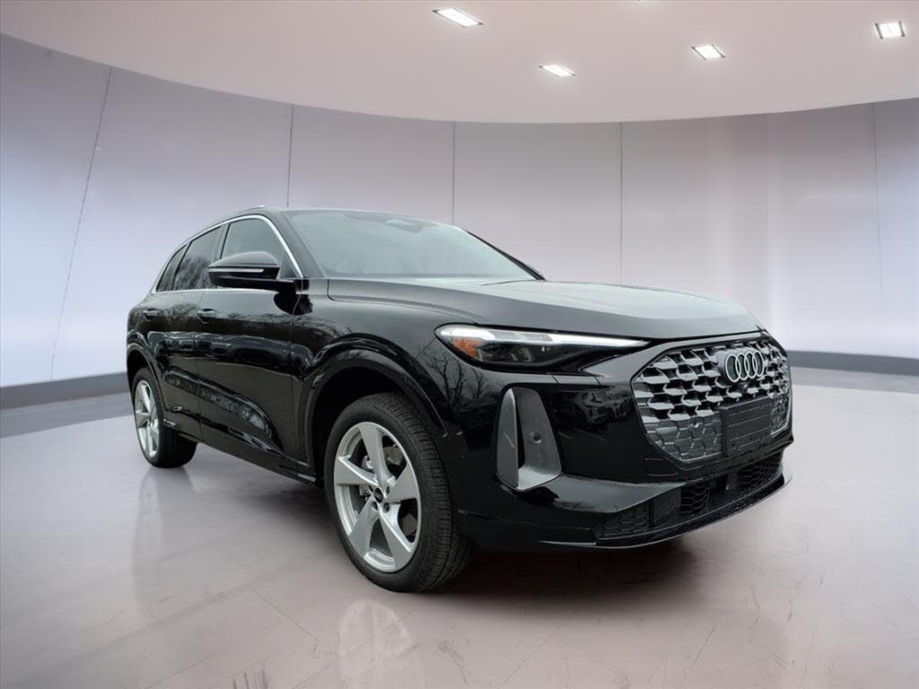 2025 Audi Q5 quattro Premium Plus 40 TFSI