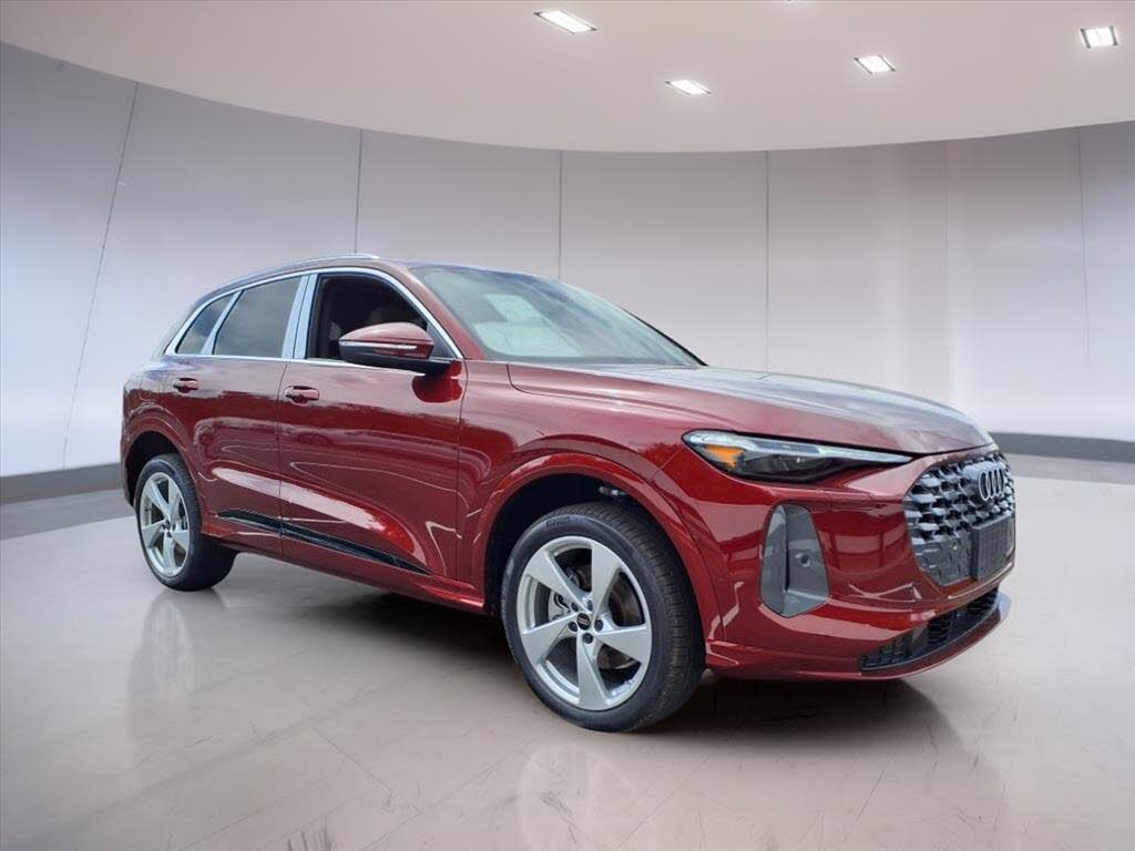 2025 Audi Q5 quattro Premium Plus 40 TFSI