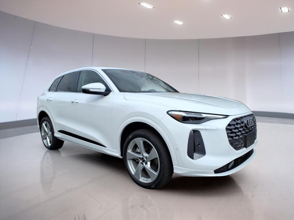 2025 Audi Q5 quattro Premium Plus 40 TFSI