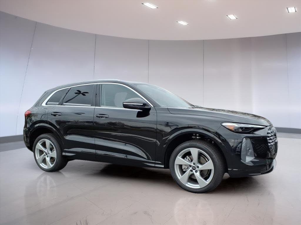 2025 Audi Q5 quattro Premium Plus 40 TFSI