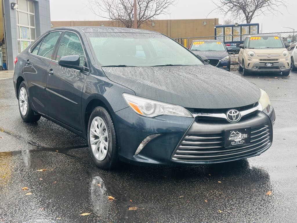 2016 Toyota Camry LE