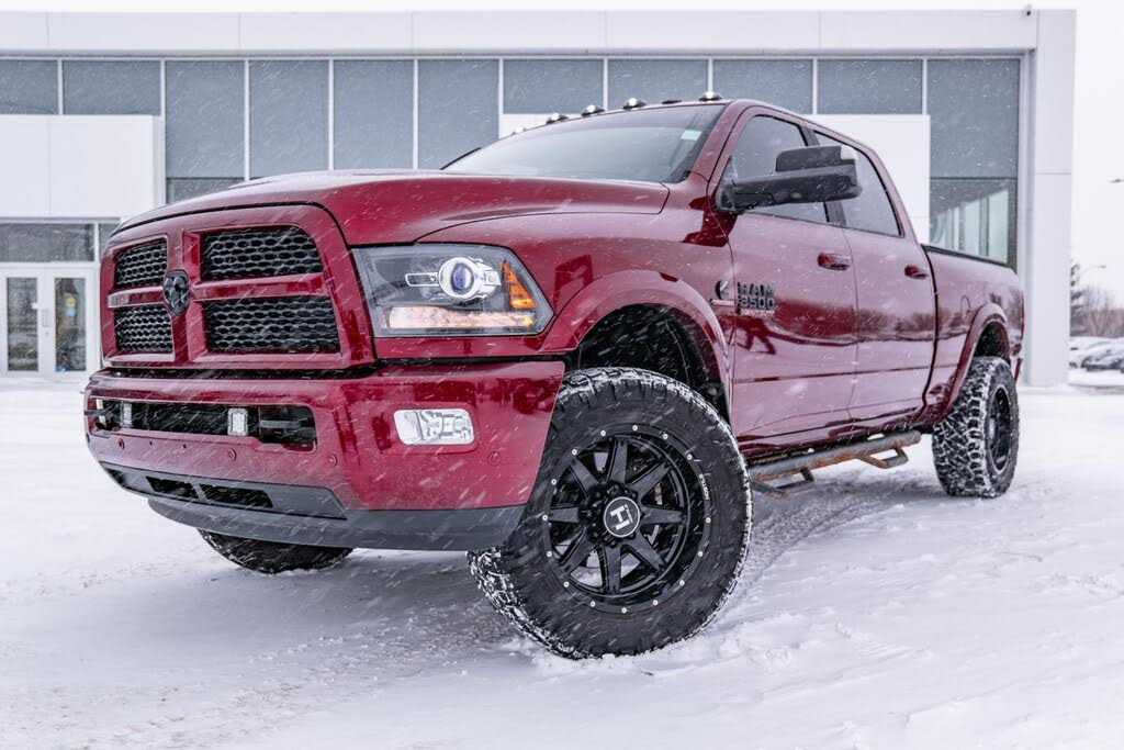 2017 RAM 3500 Laramie Crew Cab 4WD