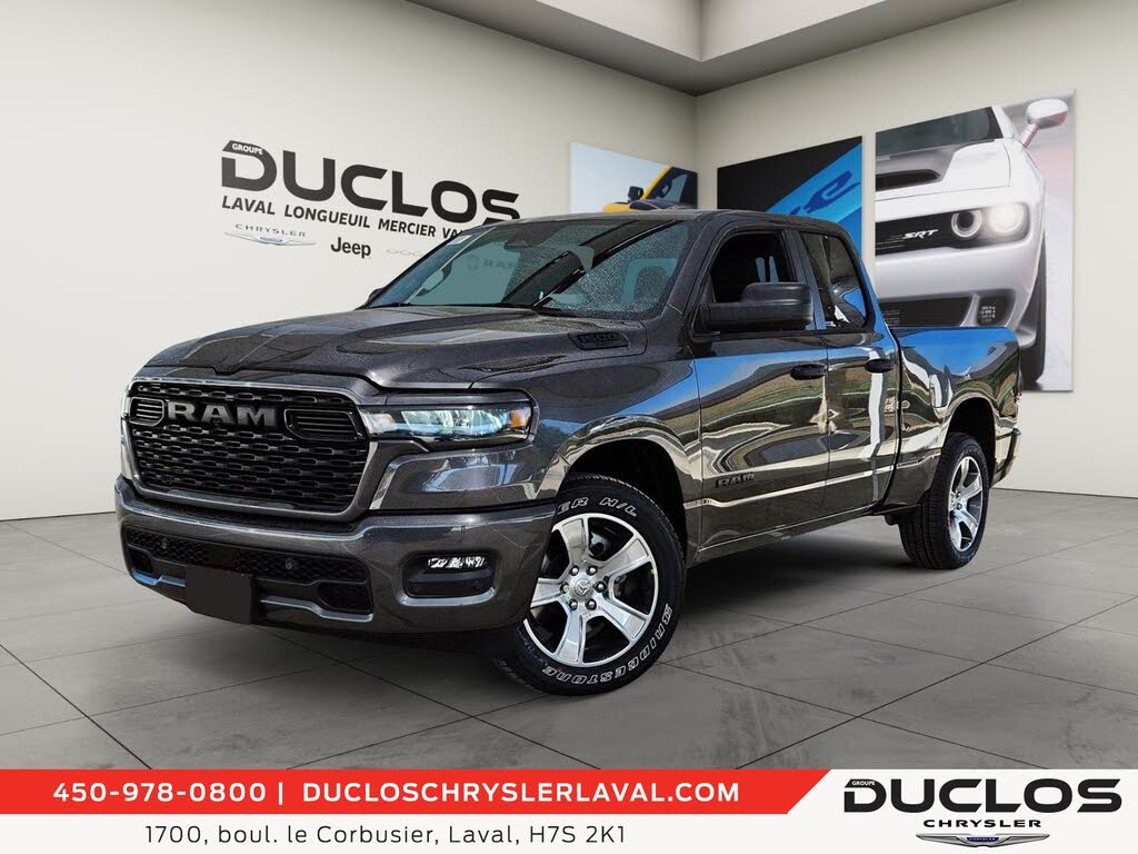 RAM 1500 Express Crew Cab 4WD 2025