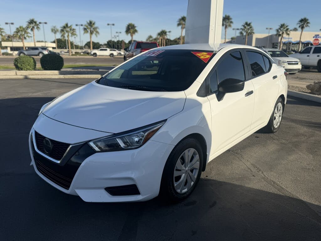 2020 Nissan Versa S FWD