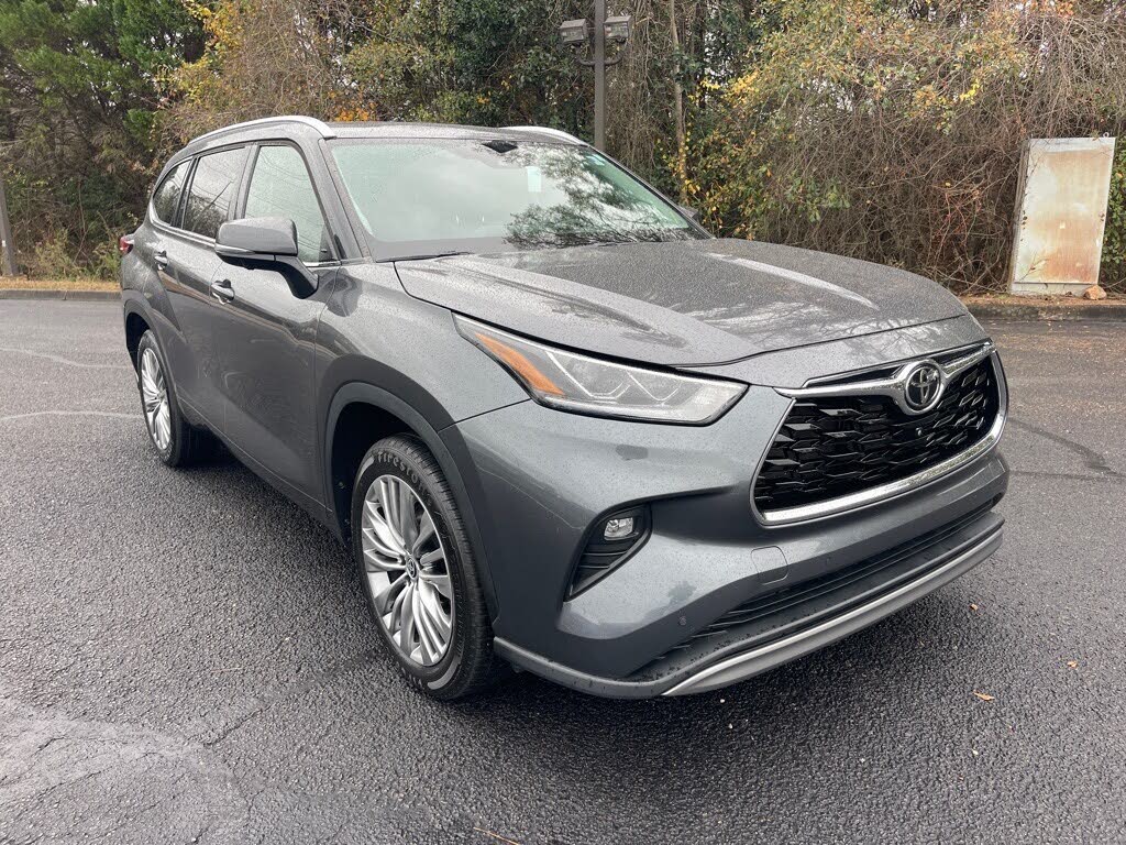 2023 Toyota Highlander Platinum FWD