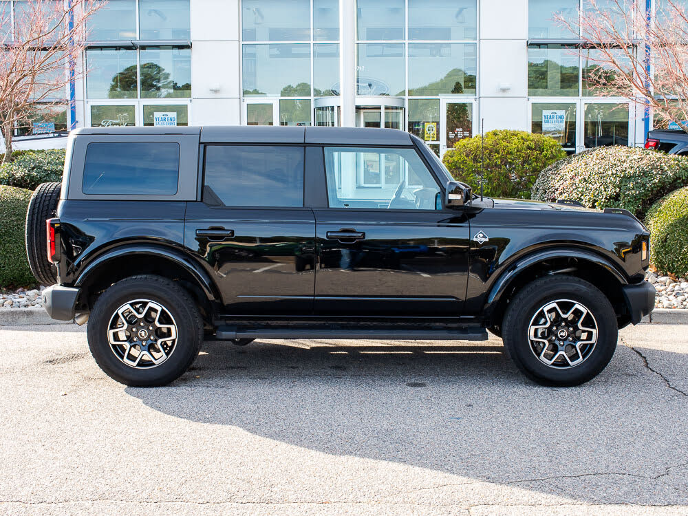 2024 Ford Bronco Outer Banks 4-Door 4WD