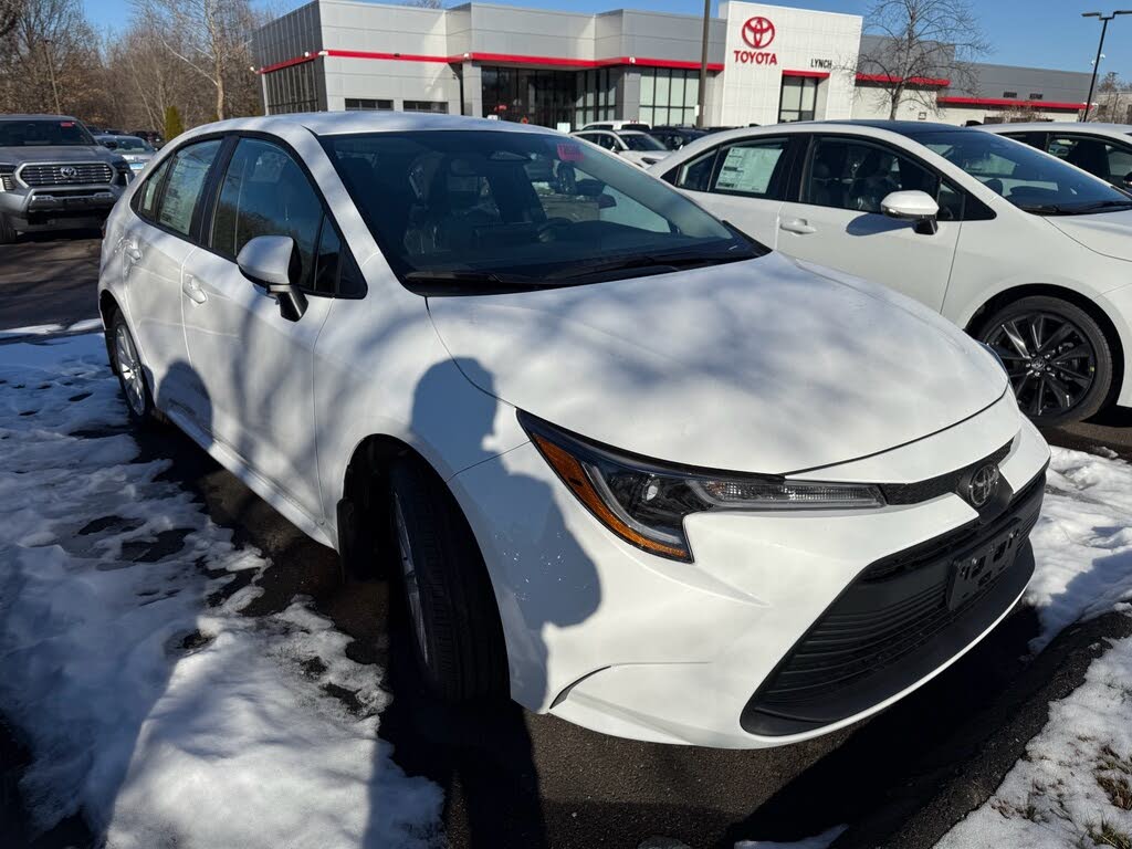 2026 Toyota Corolla LE FWD