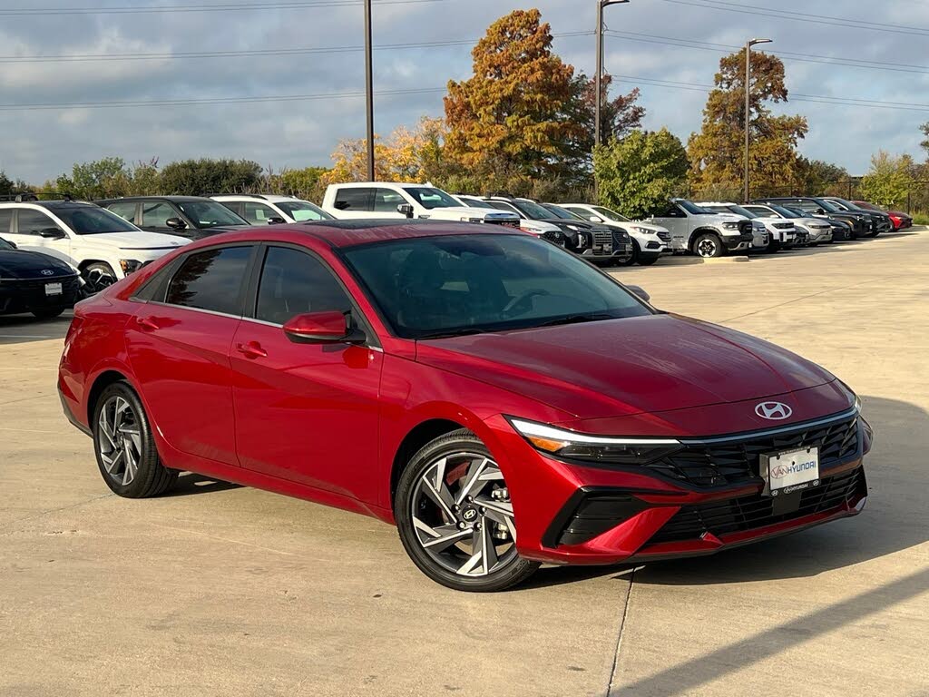 2025 Hyundai Elantra SEL Convenience FWD