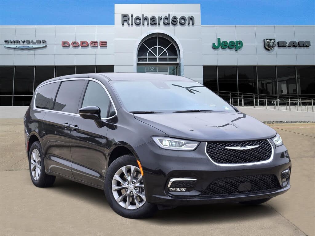 2026 Chrysler Pacifica Select AWD