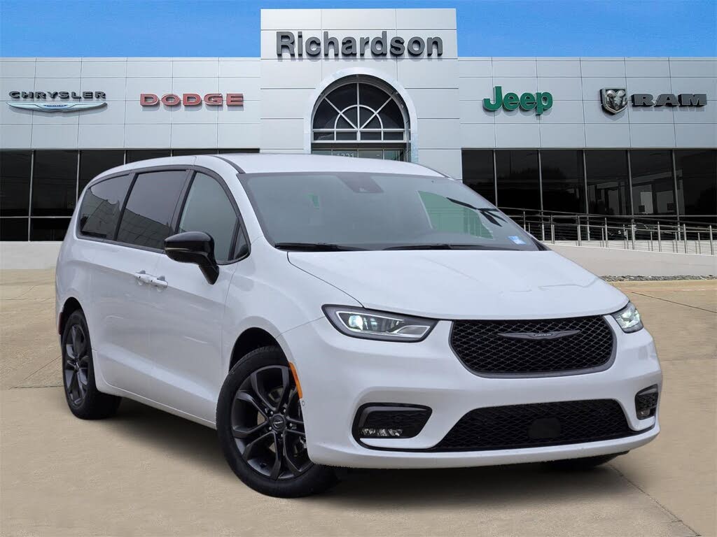 2026 Chrysler Pacifica Select FWD